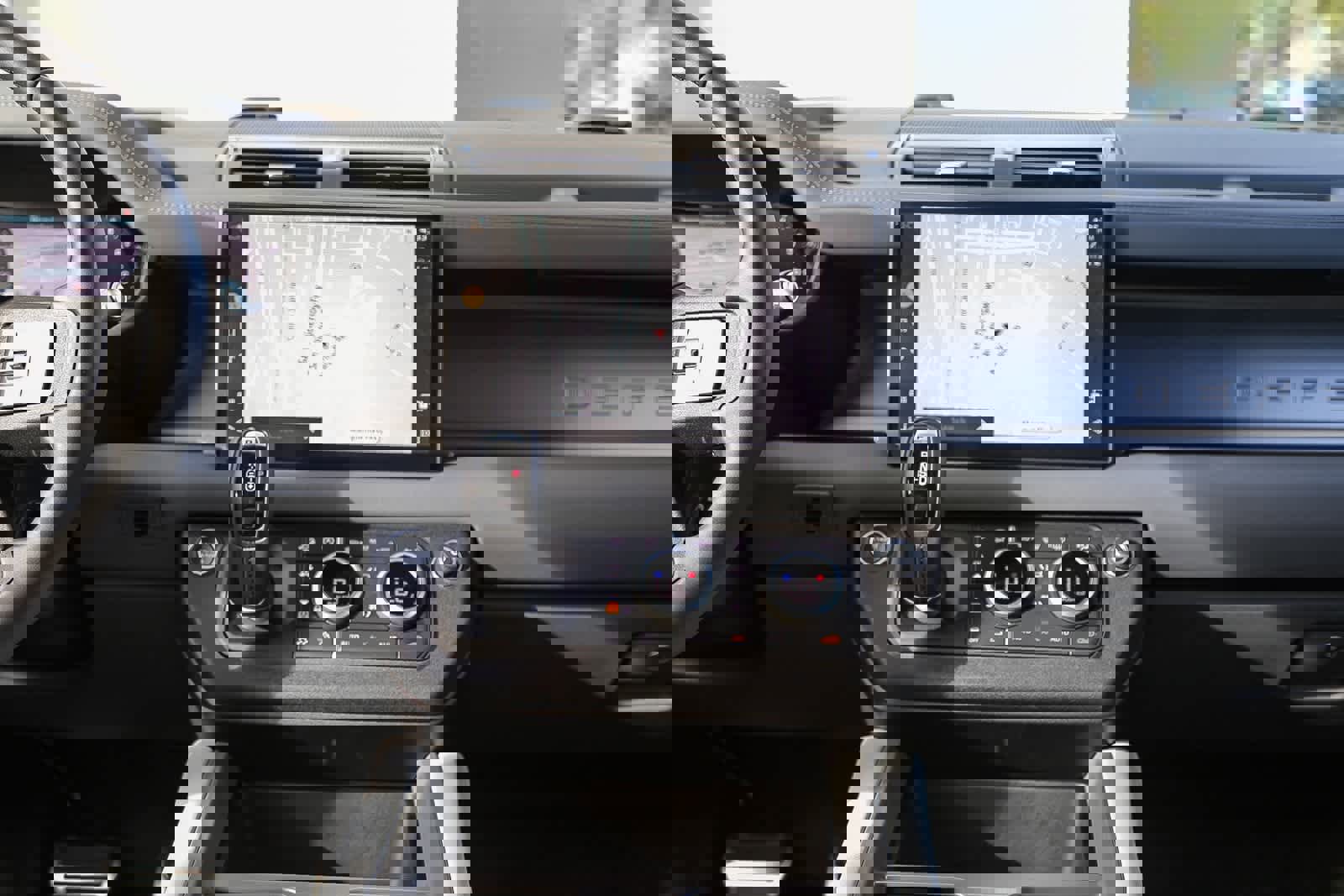 New 2025 Land Rover Defender 130 V8 image 13