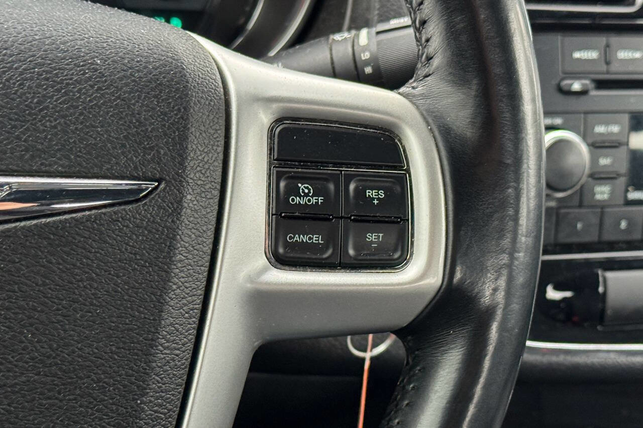 Used 2014 Chrysler 200 Touring w/ 200 S Group FWD image 23