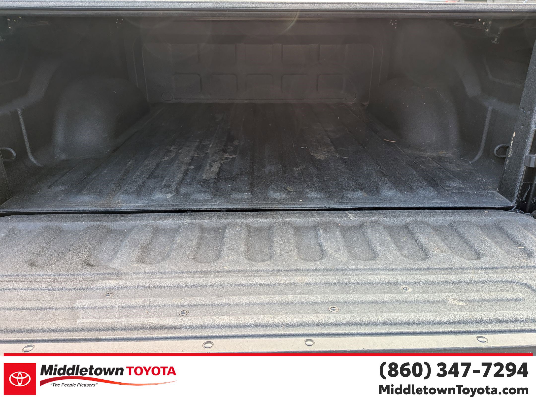 Used 2017 RAM 1500 Laramie w/ Convenience Group image 34