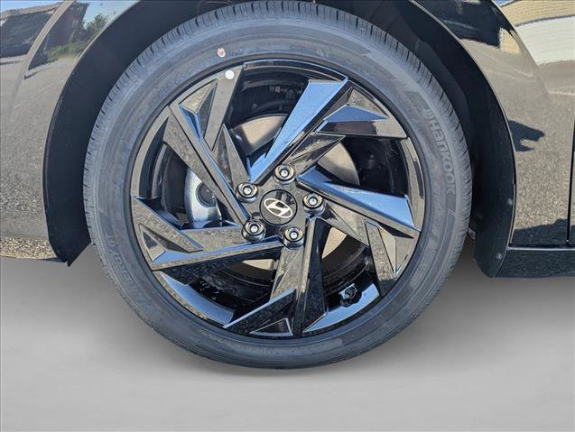 New 2026 Hyundai Elantra SEL Sport FWD image 9
