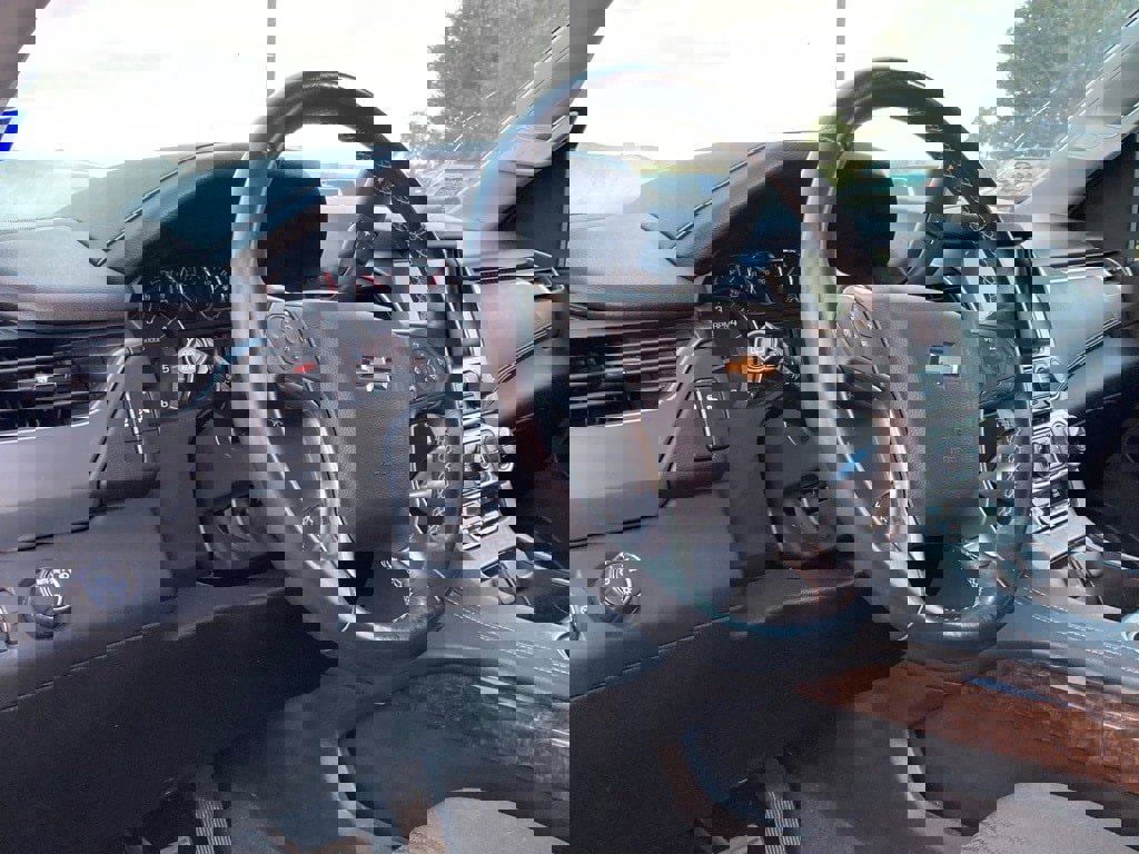 Used 2019 Chevrolet Tahoe LS image 9