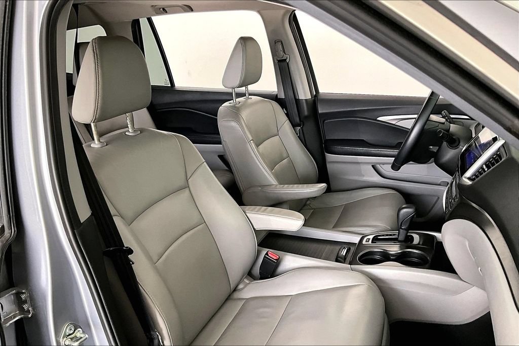 Used 2017 Honda Pilot EX-L image 8