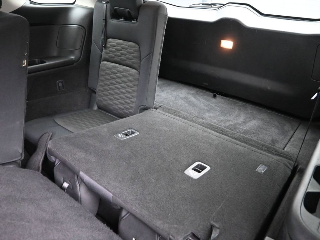 Certified 2024 Nissan Pathfinder SV image 24