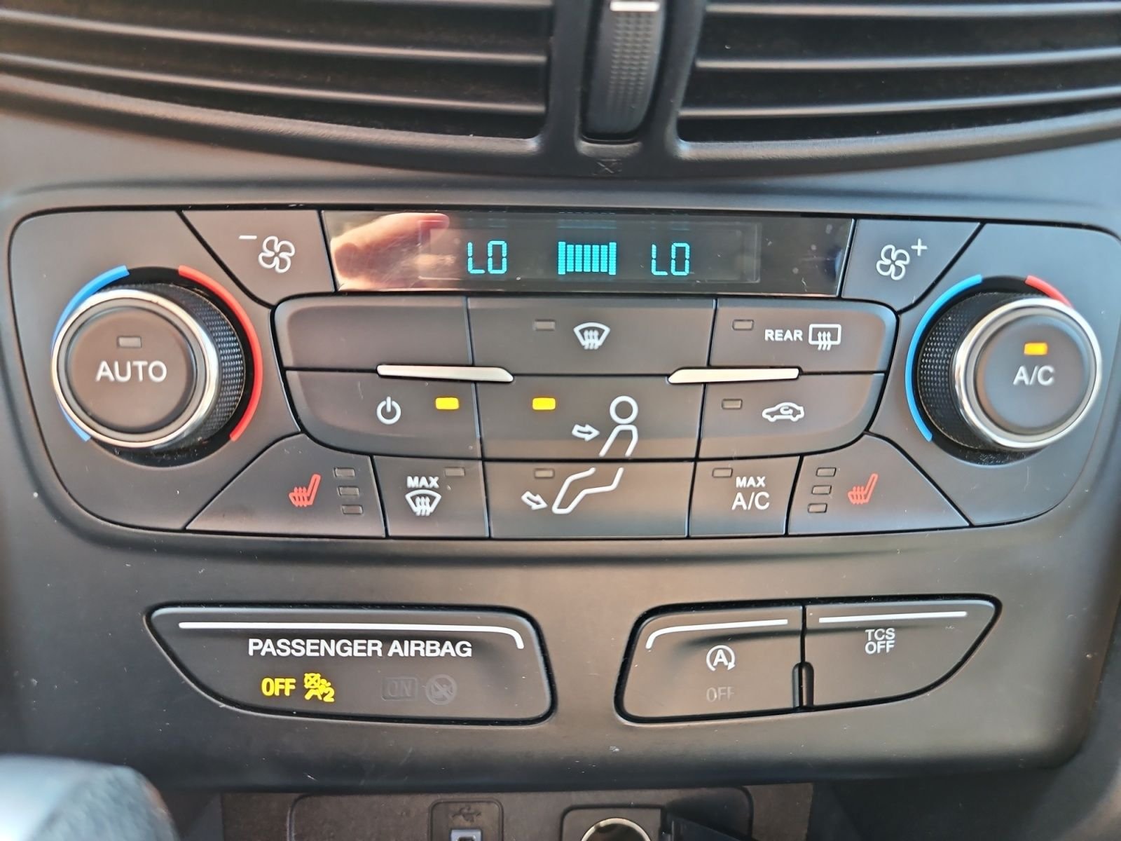 Used 2017 Ford Escape SE AWD/4WD image 27