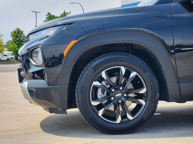 Used 2023 Chevrolet TrailBlazer LT FWD image 9