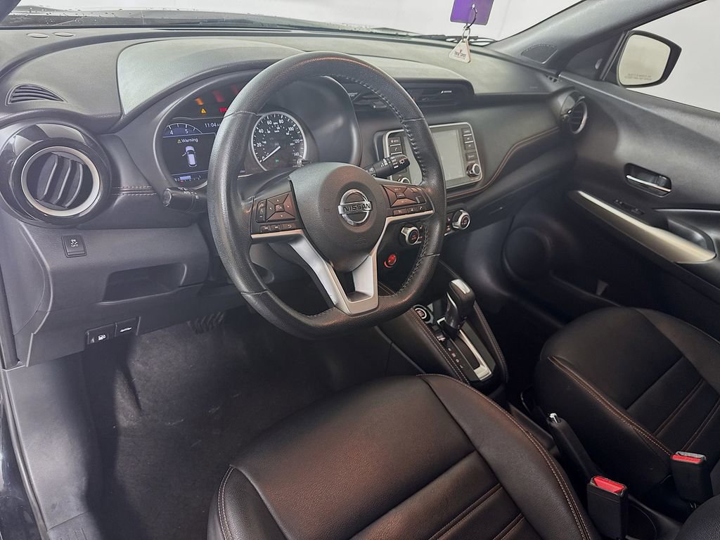 Used 2018 Nissan Kicks SR w/ Premium Package image 10