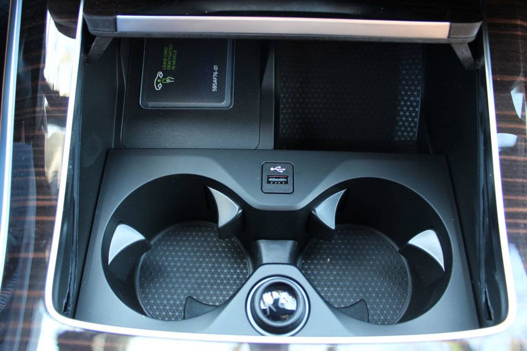 New 2026 BMW X5 xDrive50e w/ Climate Comfort Package image 50