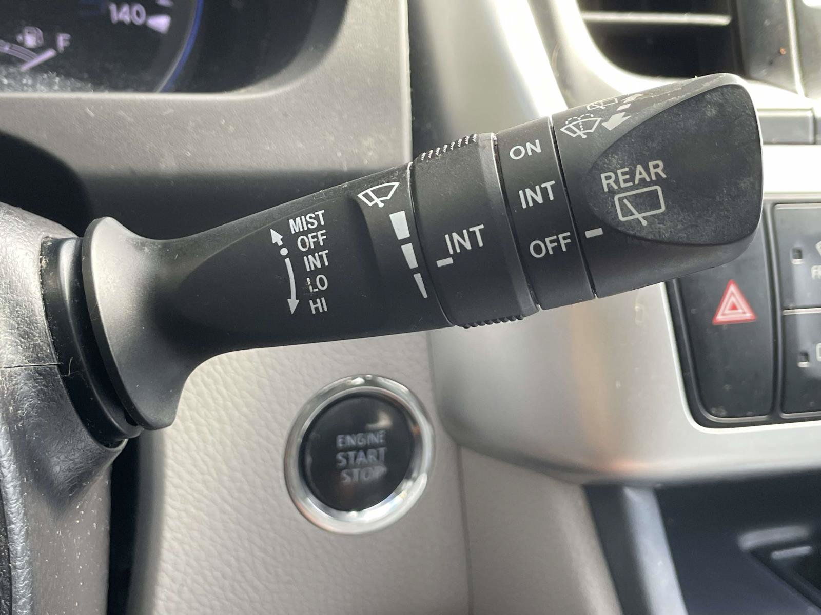 Used 2017 Toyota Highlander Limited FWD image 28