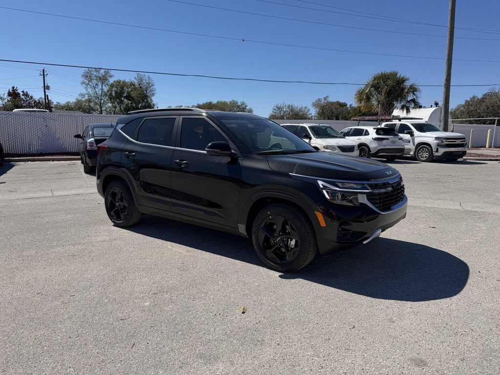 New 2026 Kia Seltos SX AWD/4WD image 2