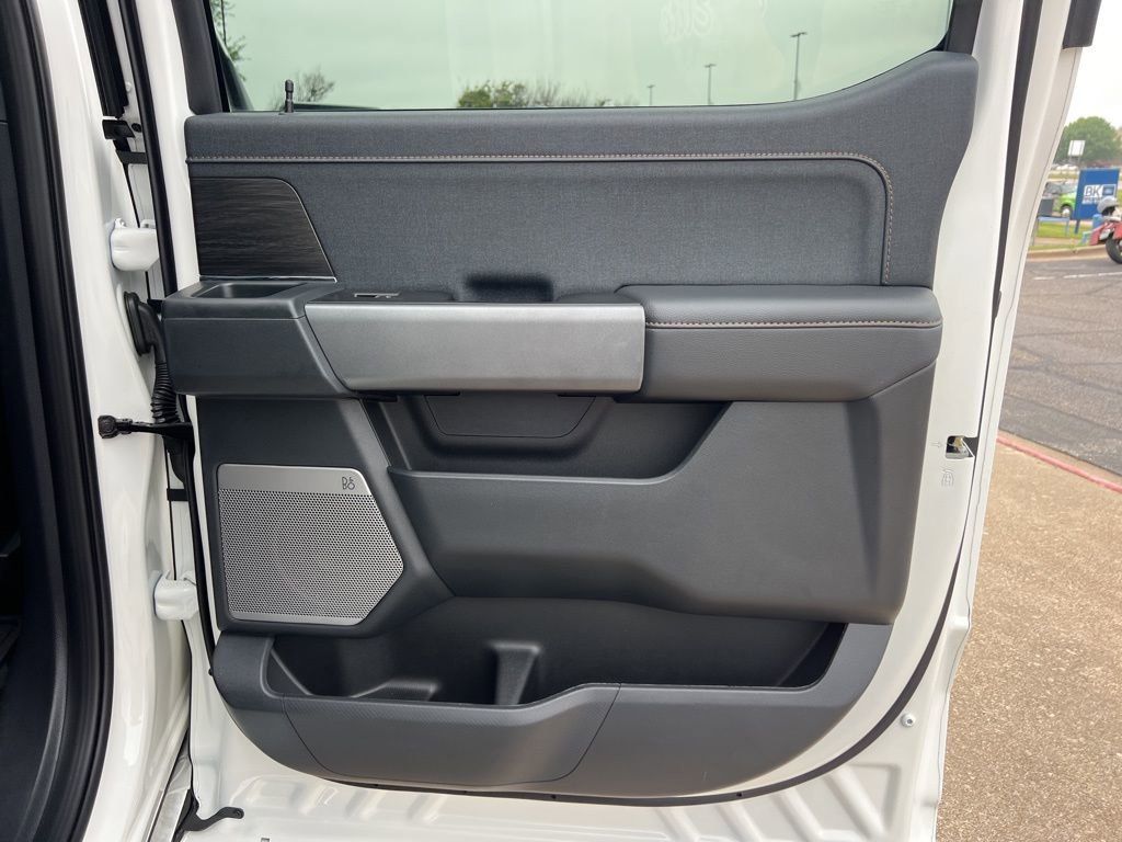 Used 2025 Ford F150 Lariat w/ Equipment Group 501A Mid AWD/4WD image 14