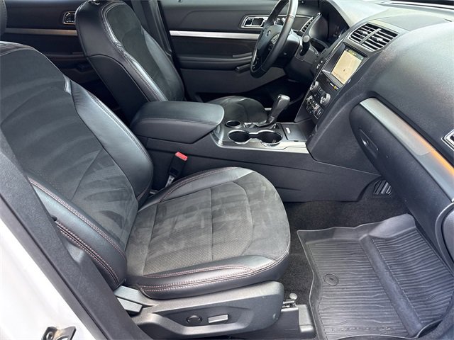 Used 2019 Ford Explorer XLT w/ Equipment Group 202A image 35