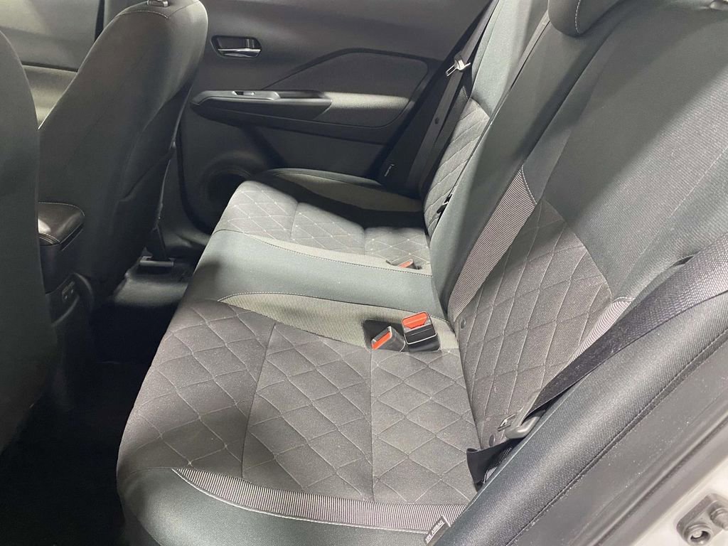 Used 2020 Nissan Kicks SV FWD image 12