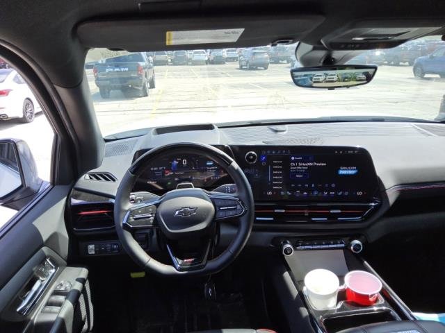 Used 2024 Chevrolet Silverado EV RST AWD/4WD image 5