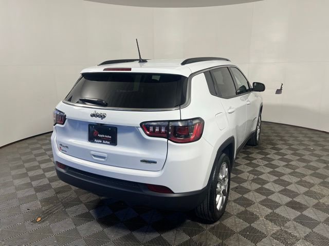 Used 2022 Jeep Compass Latitude AWD/4WD image 9