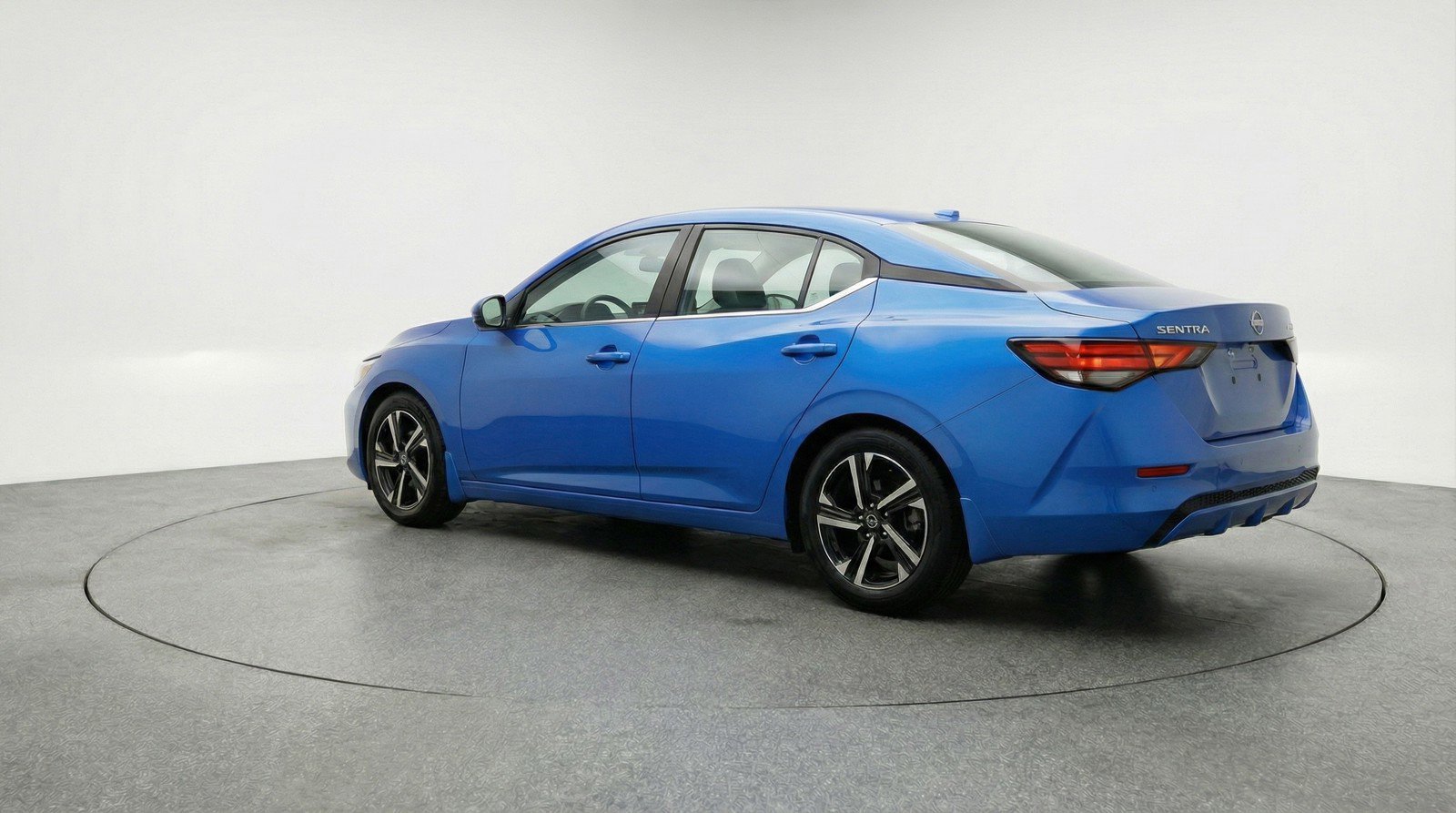 Used 2025 Nissan Sentra SV FWD image 6