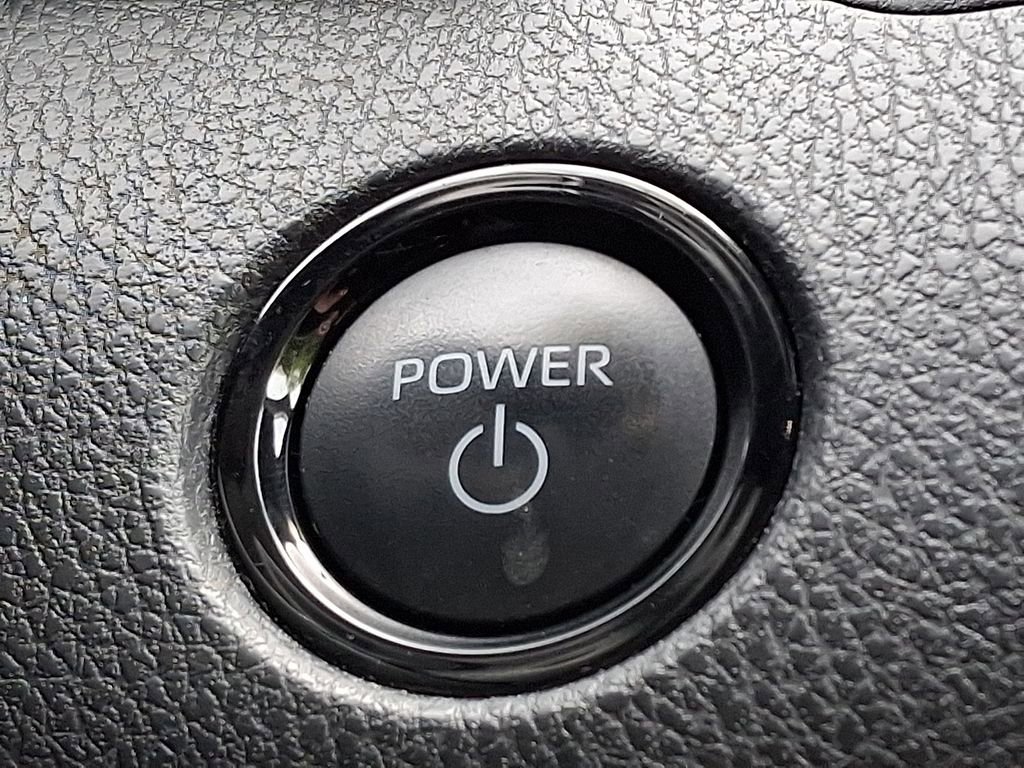 Used 2025 Toyota Camry LE FWD image 25
