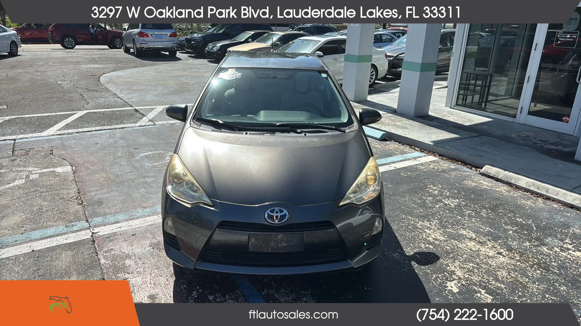 Used 2013 Toyota Prius C One FWD image 4