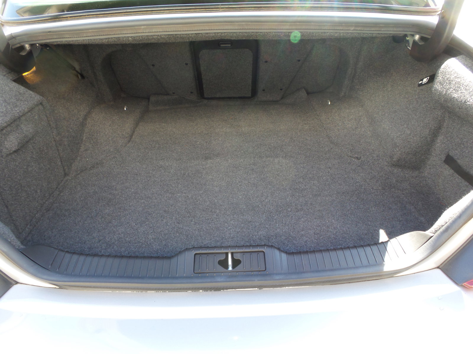 Used 2003 Jaguar S-TYPE R RWD image 29