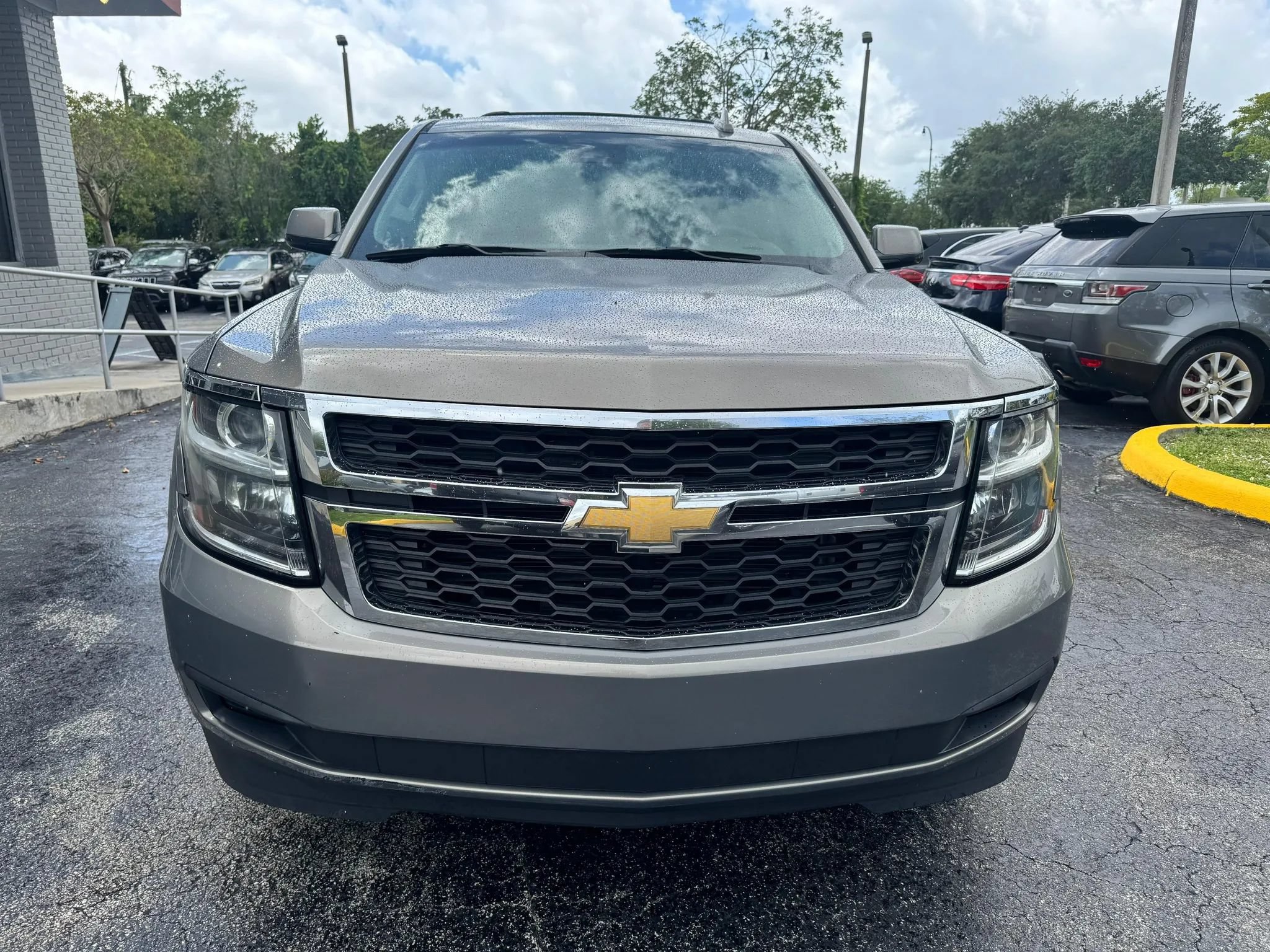 Used 2017 Chevrolet Tahoe LT RWD image 3