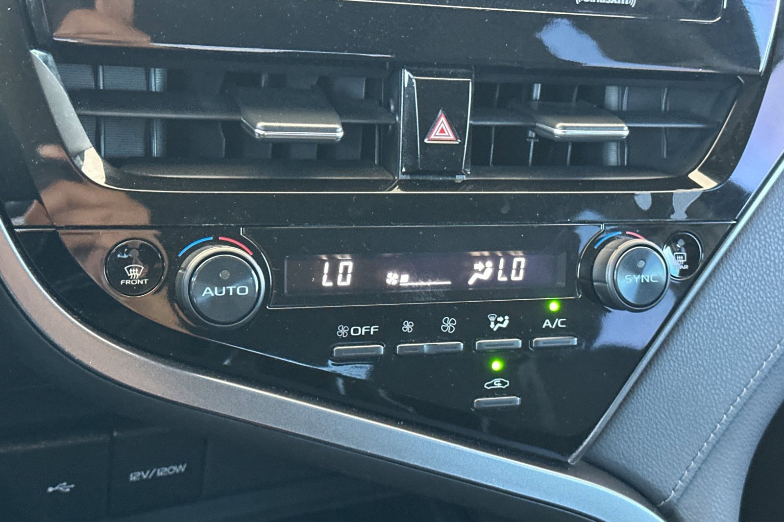 Used 2023 Toyota Camry LE image 26