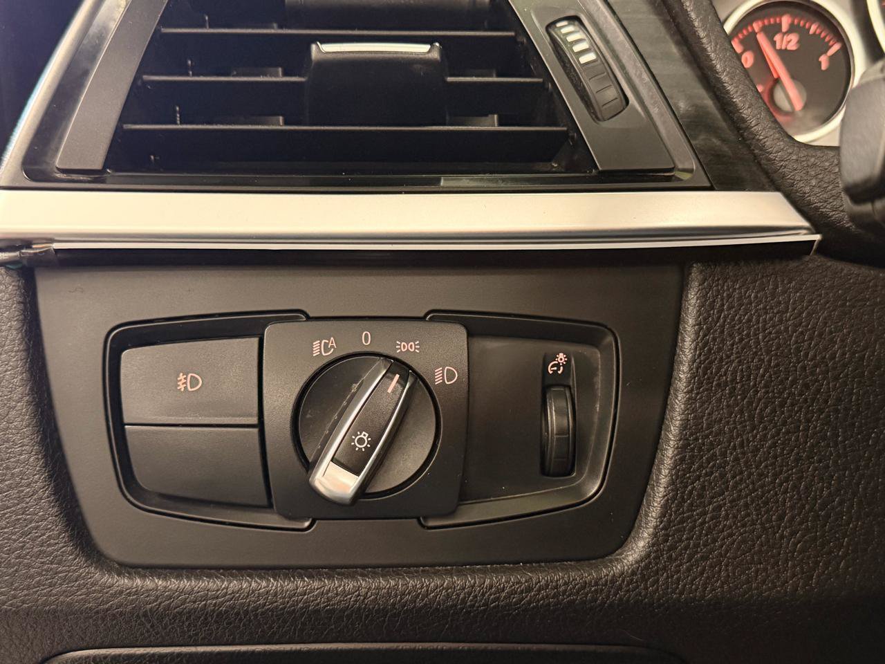 Used 2016 BMW 428i Convertible RWD image 18