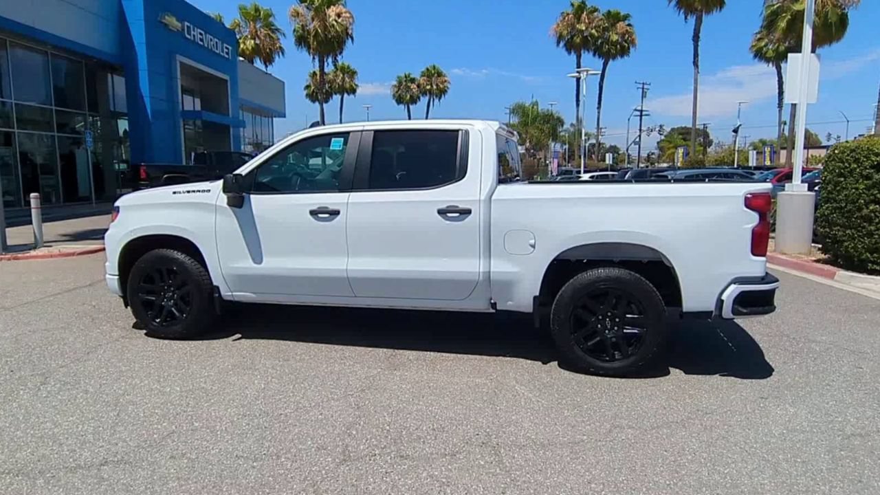Used 2023 Chevrolet Silverado 1500 Custom w/ LPO, Dark Essentials Package RWD image 5