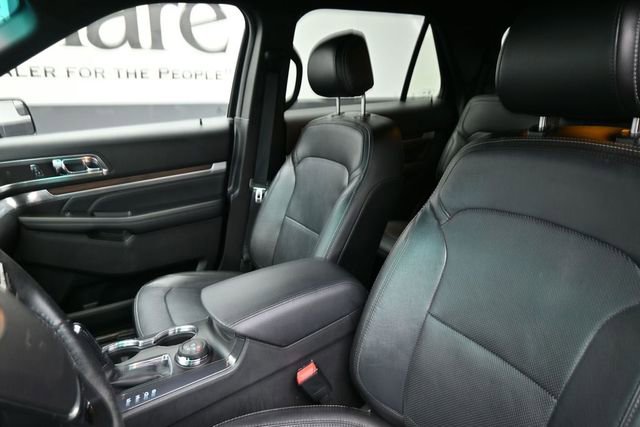 Used 2017 Ford Explorer Limited AWD/4WD image 16
