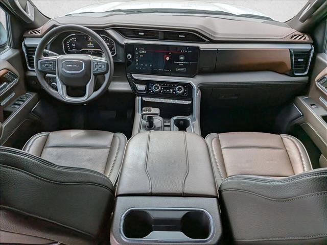 Used 2023 GMC Sierra 1500 Denali w/ Denali Reserve Package AWD/4WD image 18