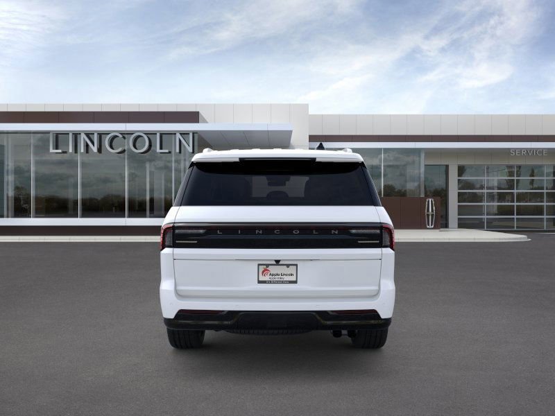 New 2025 Lincoln Navigator Reserve image 5