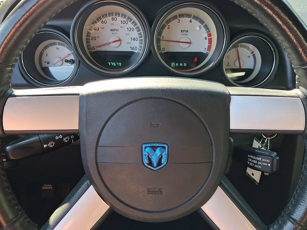 Used 2010 Dodge Challenger R/T RWD image 17