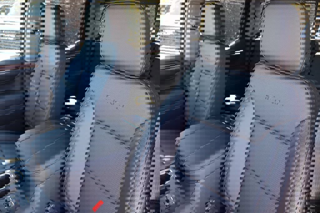 New 2026 GMC Sierra 1500 Denali w/ Denali Reserve Package image 15