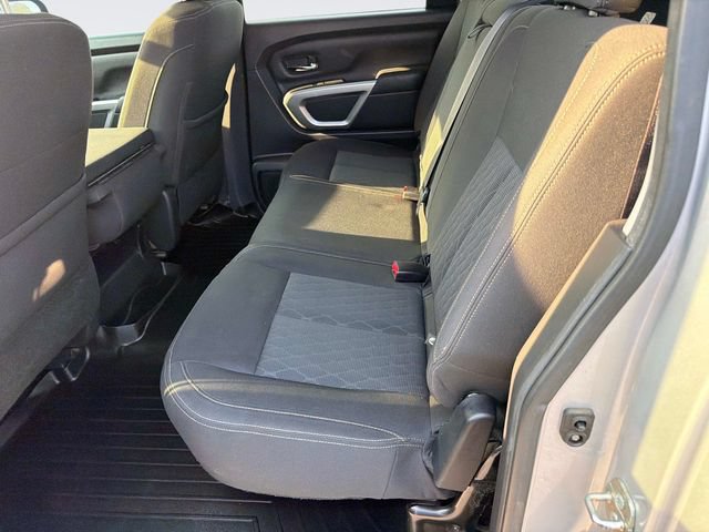 Used 2017 Nissan Titan SV RWD image 14