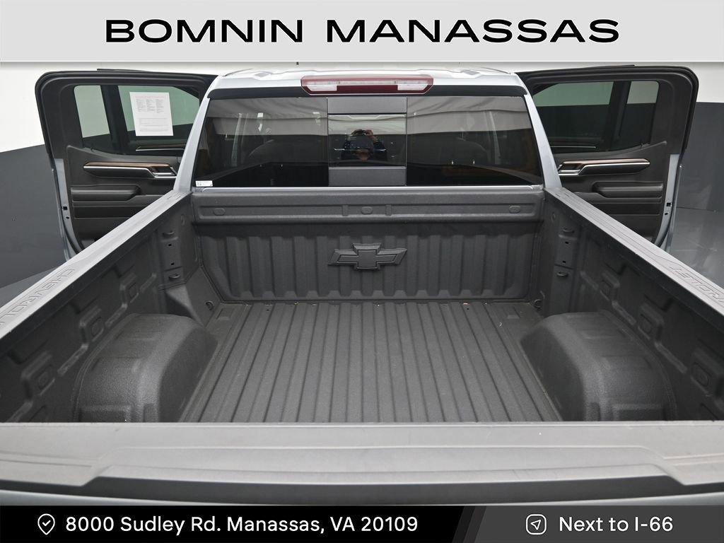 Used 2024 Chevrolet Silverado 1500 LT Trail Boss w/ LT Trail Boss Premium Package image 11