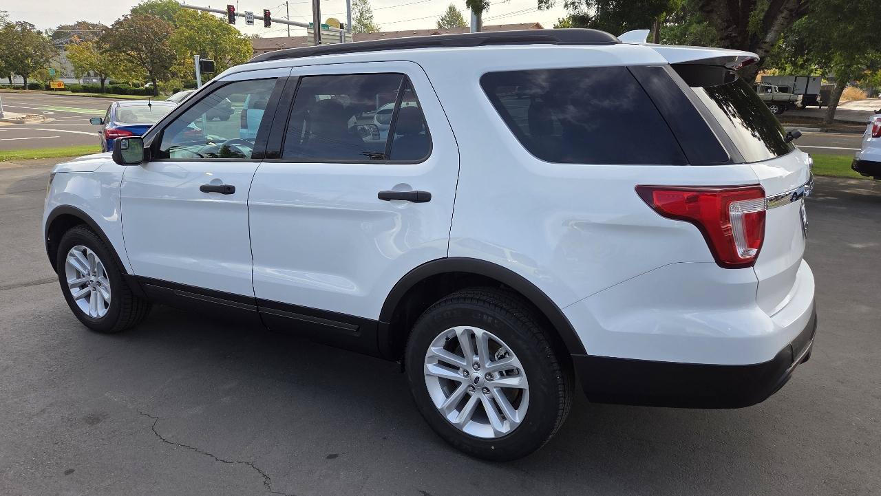 Used 2017 Ford Explorer 4WD image 12