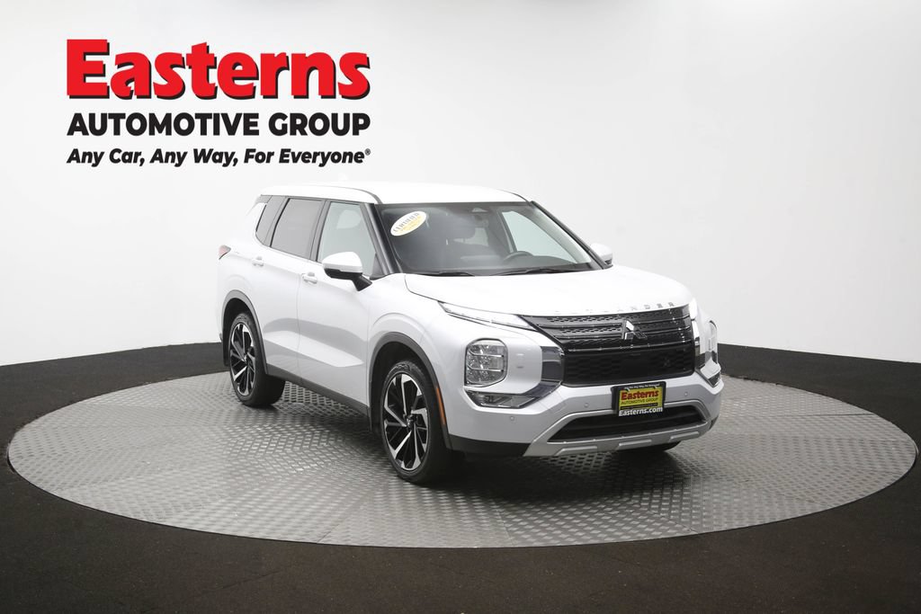 Used 2024 Mitsubishi Outlander SE AWD/4WD image 49