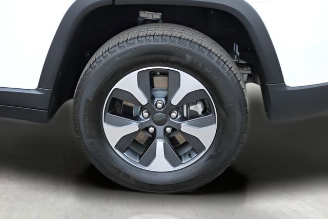 Used 2022 Jeep Grand Cherokee Limited 4xe image 9