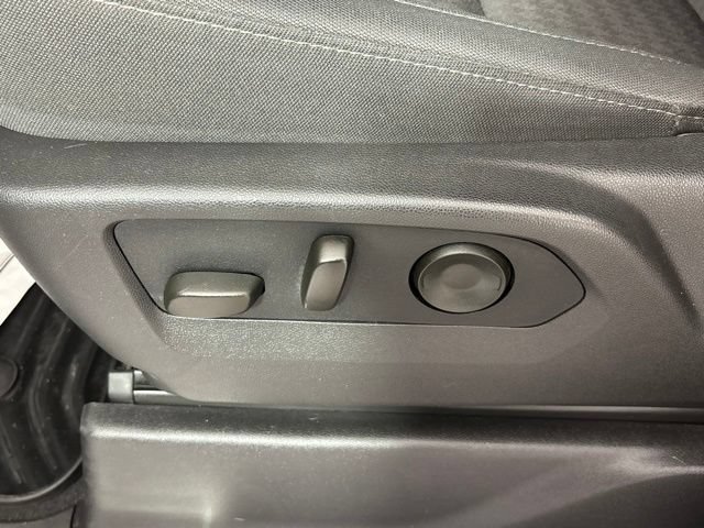 Used 2026 Chevrolet Silverado 1500 LT AWD/4WD image 19