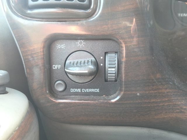 Used 2002 GMC Savana 1500 w/ SLE Marketing Option Pkg 3 RWD image 32