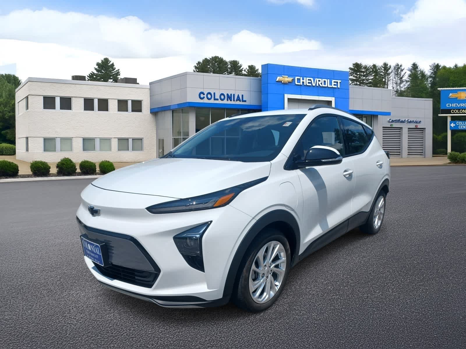 Used 2023 Chevrolet Bolt EUV LT w/ Comfort Package FWD image 1