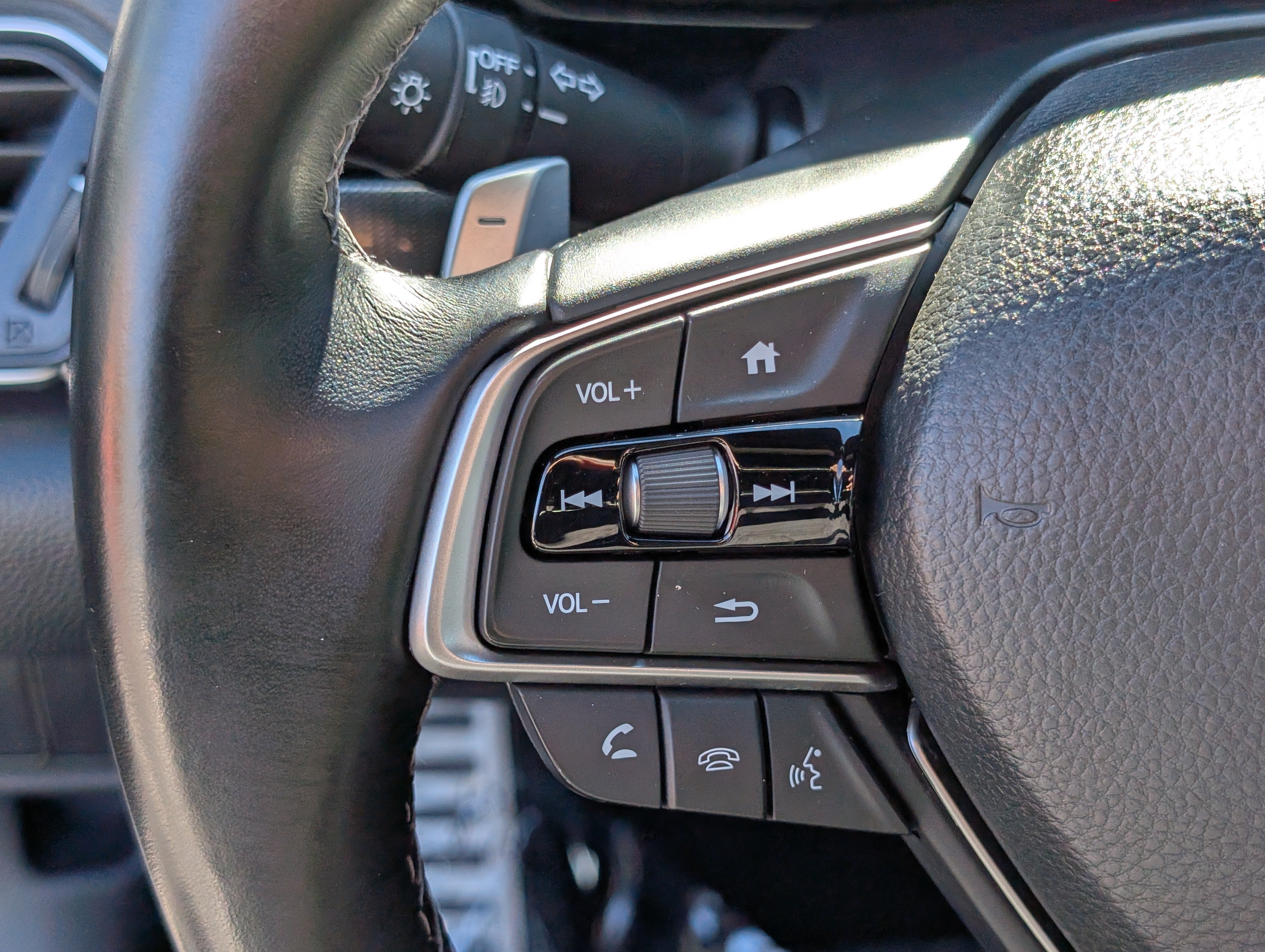 Used 2018 Honda Accord Sport image 22