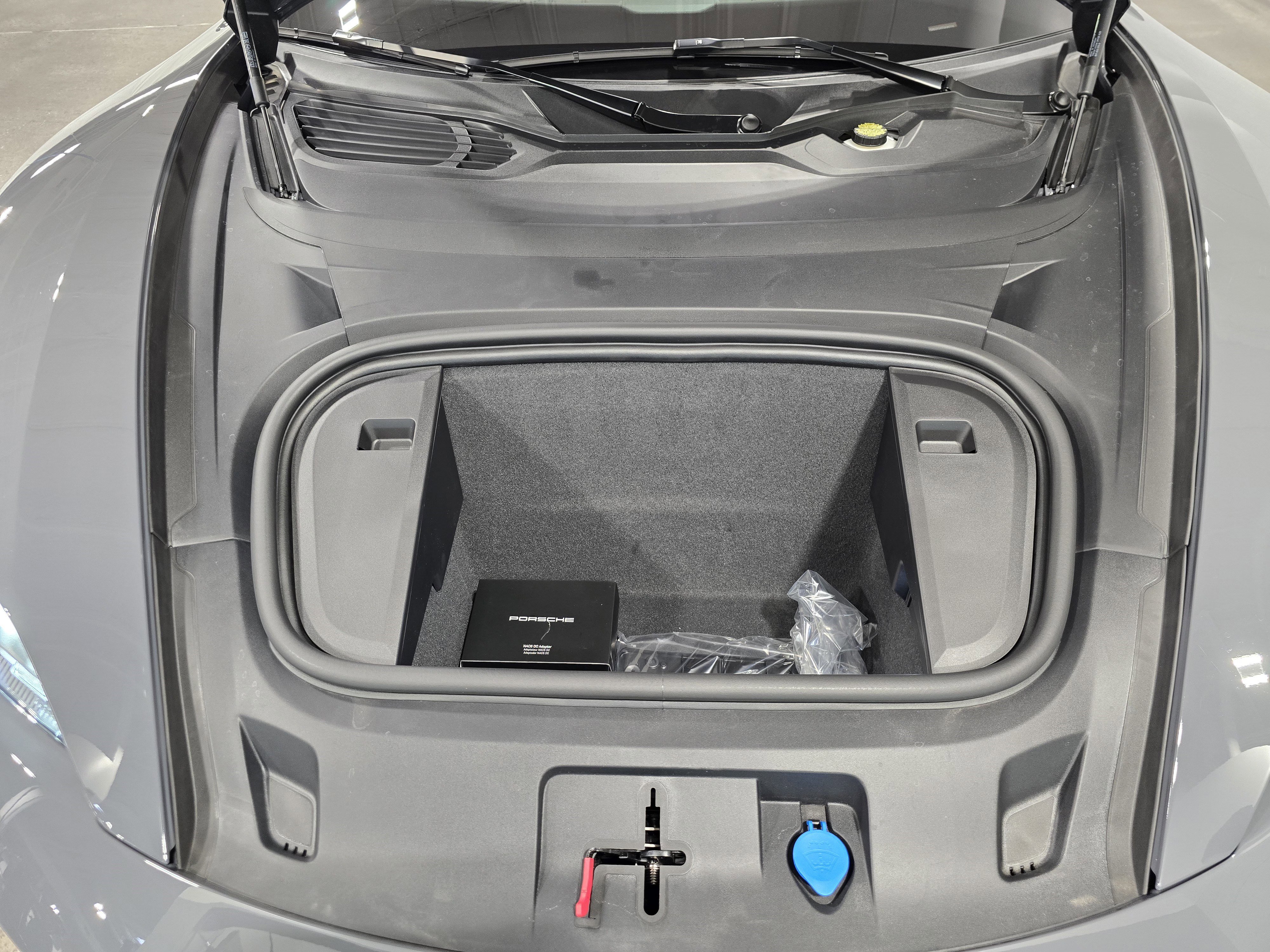 New 2026 Porsche Taycan GTS AWD/4WD image 30