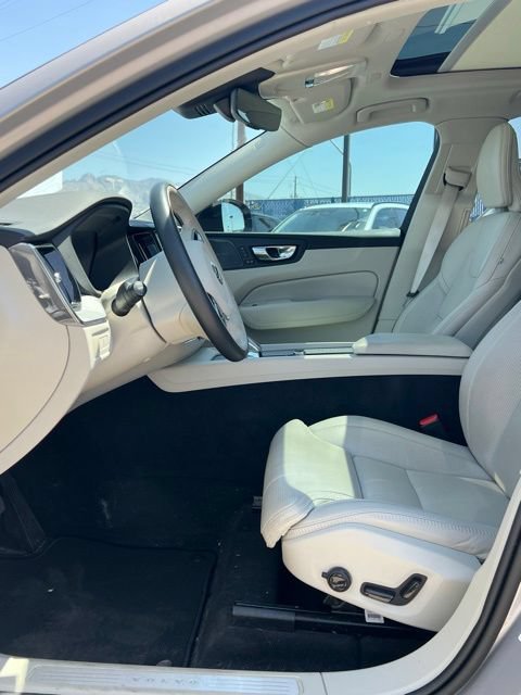 Certified 2025 Volvo XC60 T8 Ultra AWD/4WD image 26