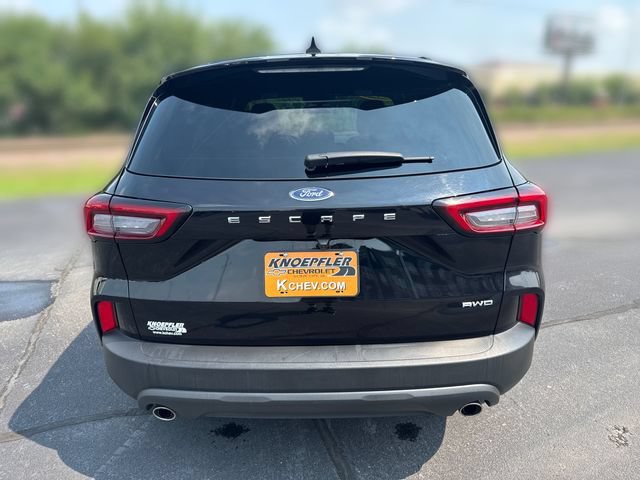 Used 2025 Ford Escape ST-Line AWD/4WD image 4