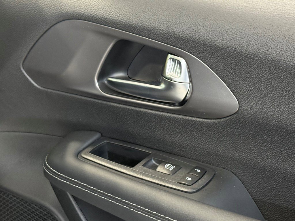 New 2026 Chrysler Voyager LX image 11