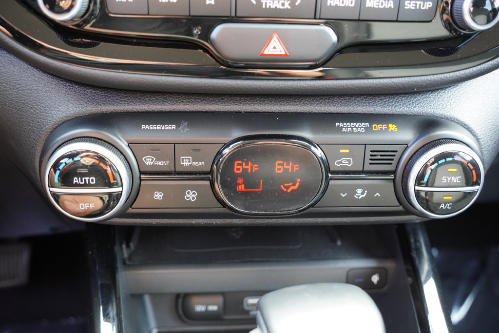 Used 2020 Kia Soul EX FWD image 26