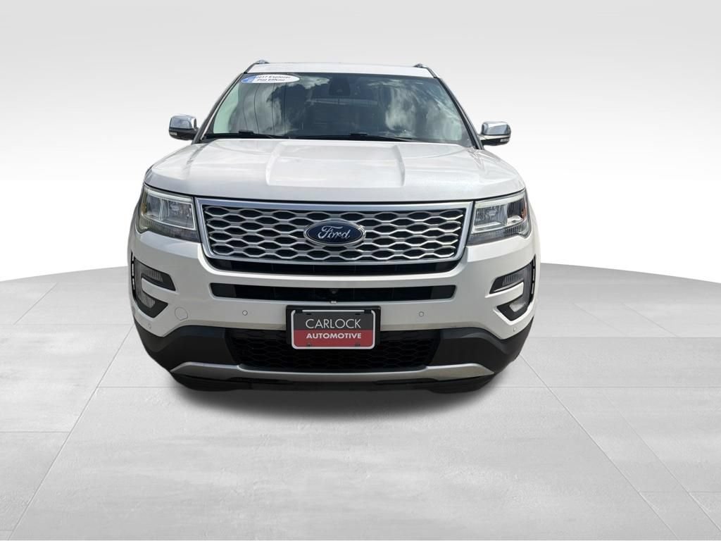 Used 2017 Ford Explorer Platinum AWD/4WD image 3
