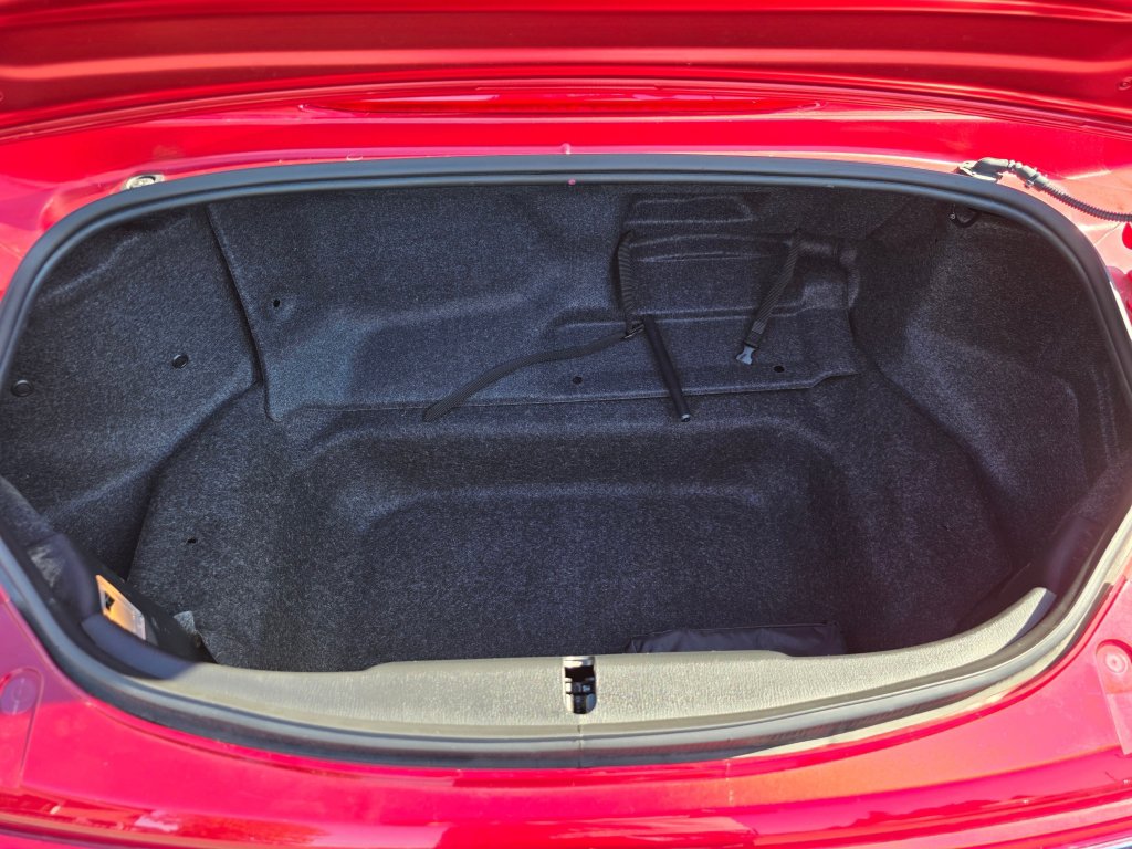 Used 2021 MAZDA MX-5 Miata Club RWD image 21