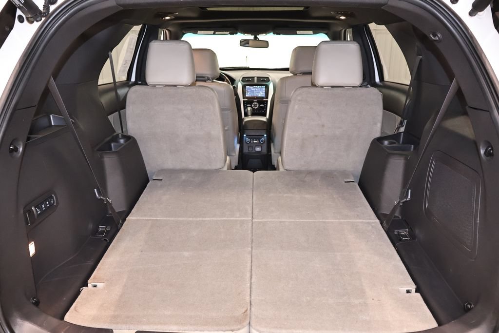 Used 2014 Ford Explorer Limited w/ Equipment Group 301A AWD/4WD image 42