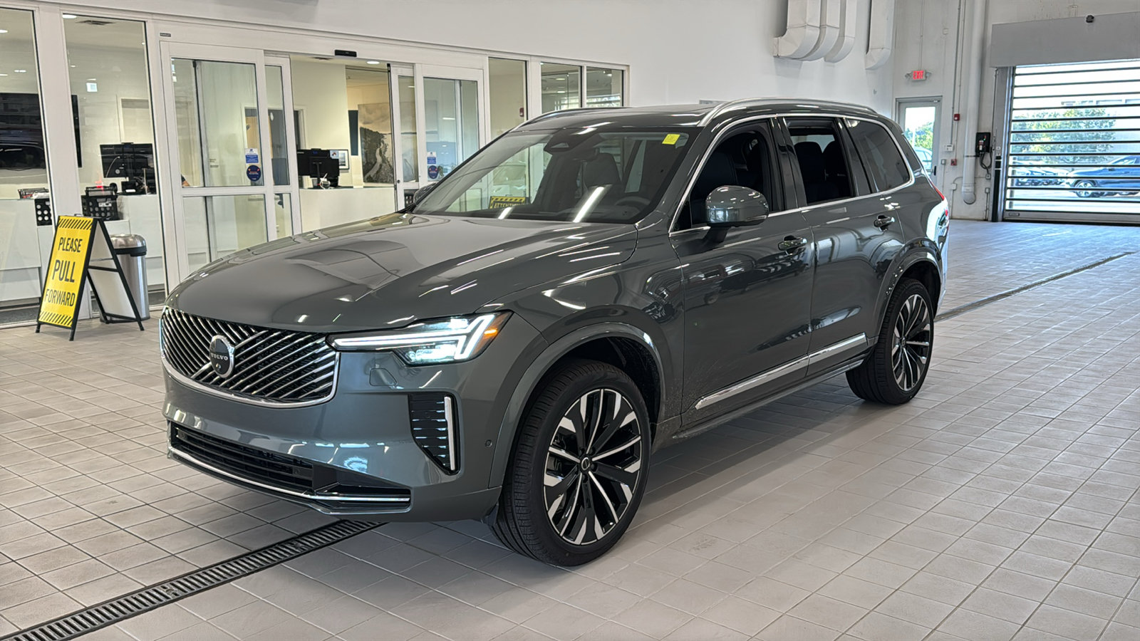 New 2027 Volvo XC90 B6 Ultra AWD/4WD image 9