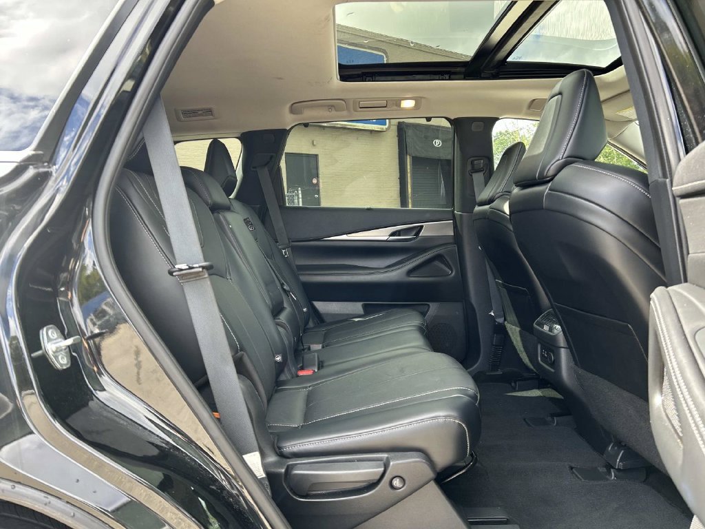 Used 2023 INFINITI QX60 Luxe AWD/4WD image 17
